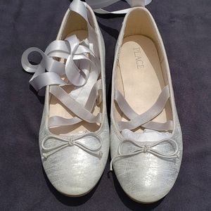The Children's Place silver ballet style flat